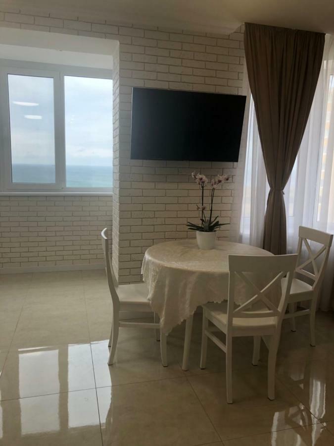 New Appartment In Yuzhny Južne Exteriér fotografie