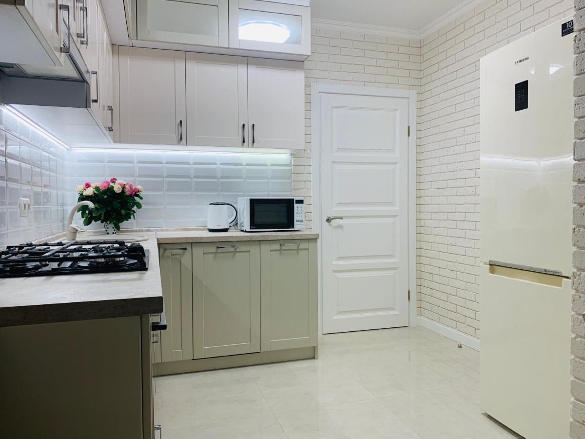New Appartment In Yuzhny Južne Exteriér fotografie